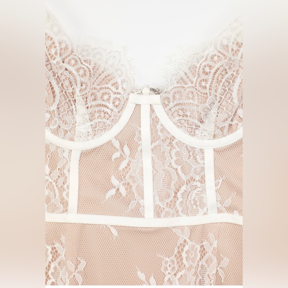 🔥 NWT! LULU’S! Within My Dreams White Lace Bustier Bodycon Midi Dress! - Picture 5 of 14
